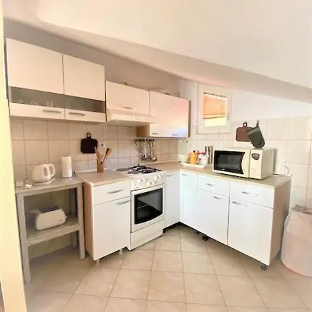 Apartment Amarante Kastela